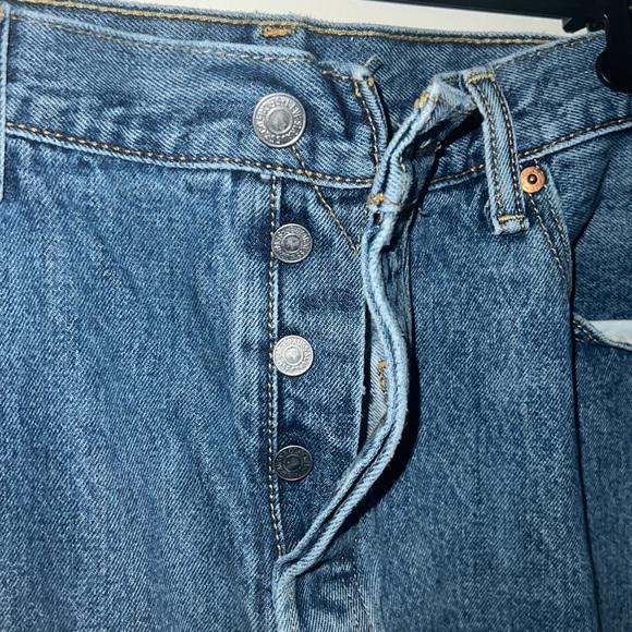 Like New Levi’s 501 Jeans 36x32 - Picture 2 of 7